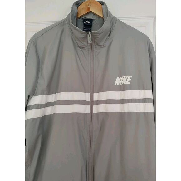 Rare Nike Windbreaker Gray White Rain Running Jacket Nylon - 2XL - Picture 2 of 10